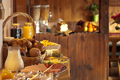 buffet breakfast